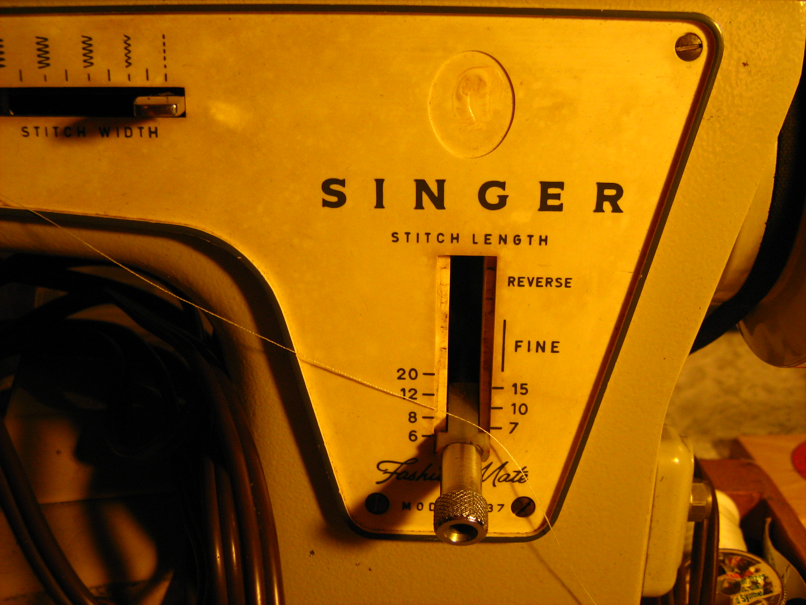 Vintage Singer Sewing Machine Vintage Singer Sewing Machine